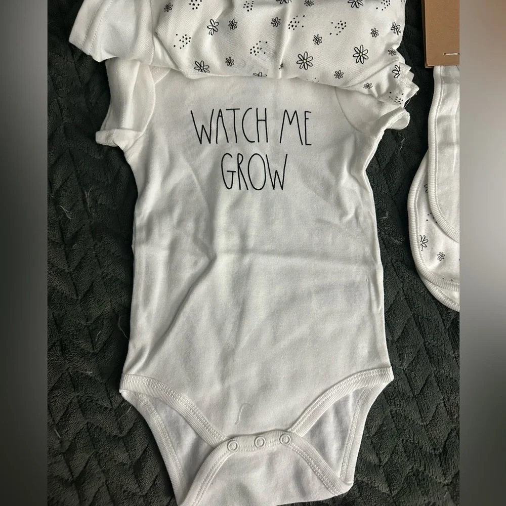 Rae Dunn White Baby Onesie with Daisy Print and bib set - Picture 2 of 5